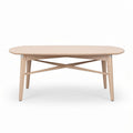 Licht beige eettafel van hout met afmetingen 120 x 60 x 45cm